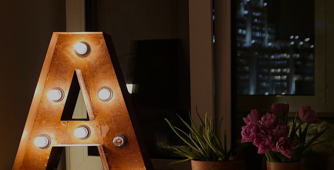 Photo aromatherapy table lamp