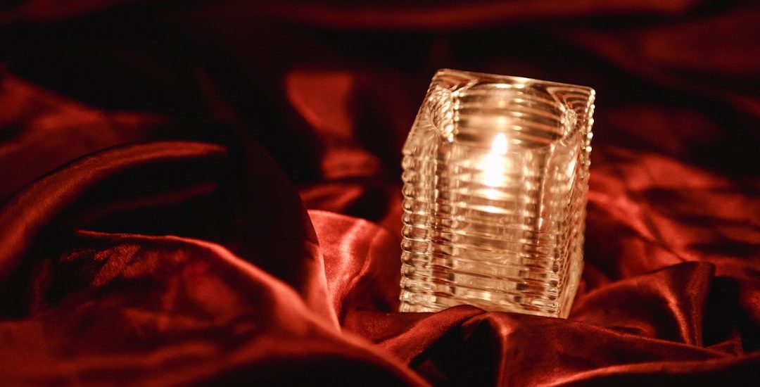 Photo waterproof ribbed glass vanity table lamp