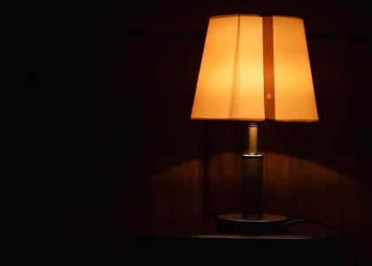 Photo USB charging bedside lamp