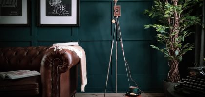 Photo floor lamp
